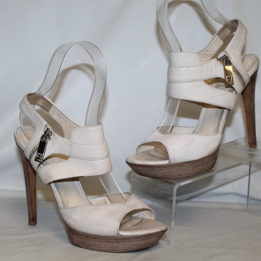 Authentic FENDI "FF" Logo Zipper Leather 5" Heels Sandals Shoes Sz 40 9